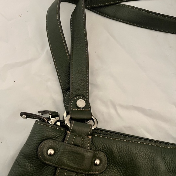 Tignanello Olive Green Leather Shoulder Bag - Picture 2 of 16